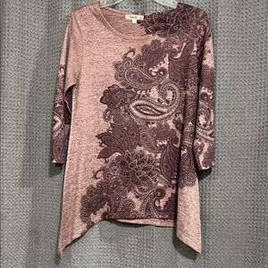 Elegant Paisley Tunic in Mauve and Burgundy with rhinestones.